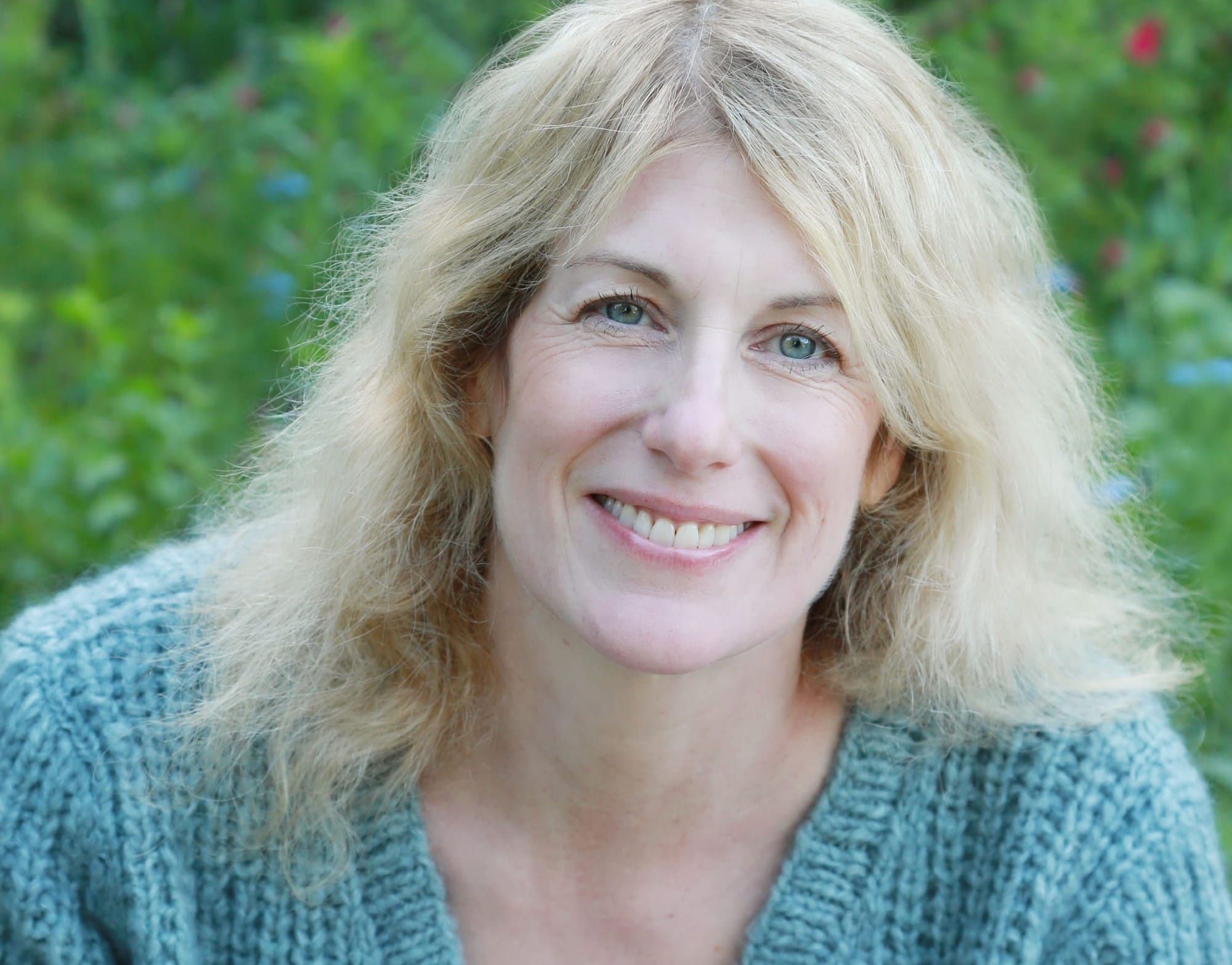 "A Midlife Widow's Search for Love❤️🩹" with Debbie Weiss
